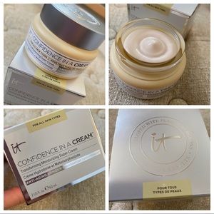 IT COSMETICS CONFIDENCE IN A CREAM